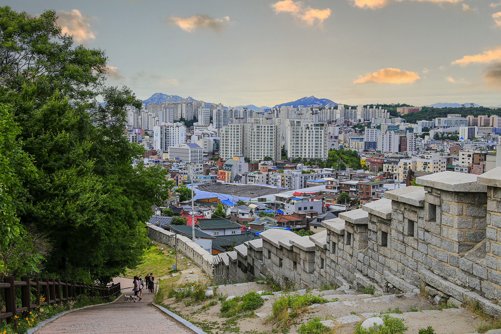 韓国行った時の景色の写真 韓国の夜景は素晴らしいです🌃 . . . please see other pictures