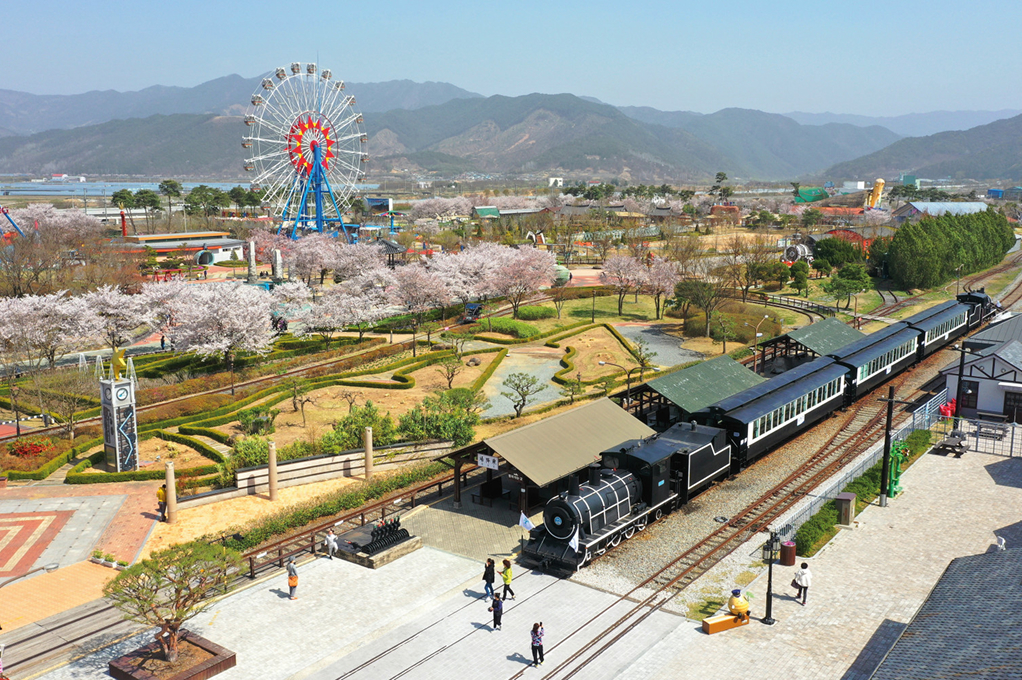 ソムジンガン(蟾津江)汽車村