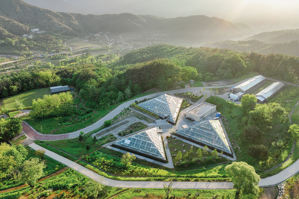 国立ペクトゥデガン(白頭大幹)樹木園