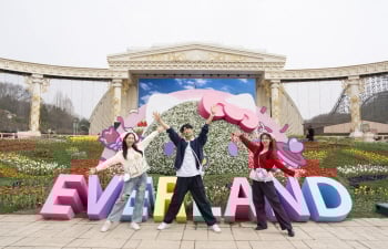 今年の春は‘エバーランド’でおとぎの国の主人公になろう！