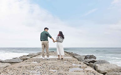 恋人とのお散歩デートにぴったりの江陵の海へ